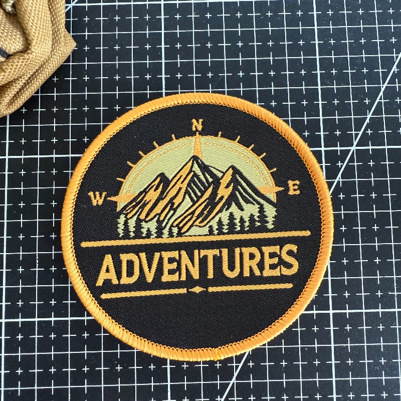 Adventures Mountain Compass Em - đánh giá và giá Outdoor Adventure Backpack